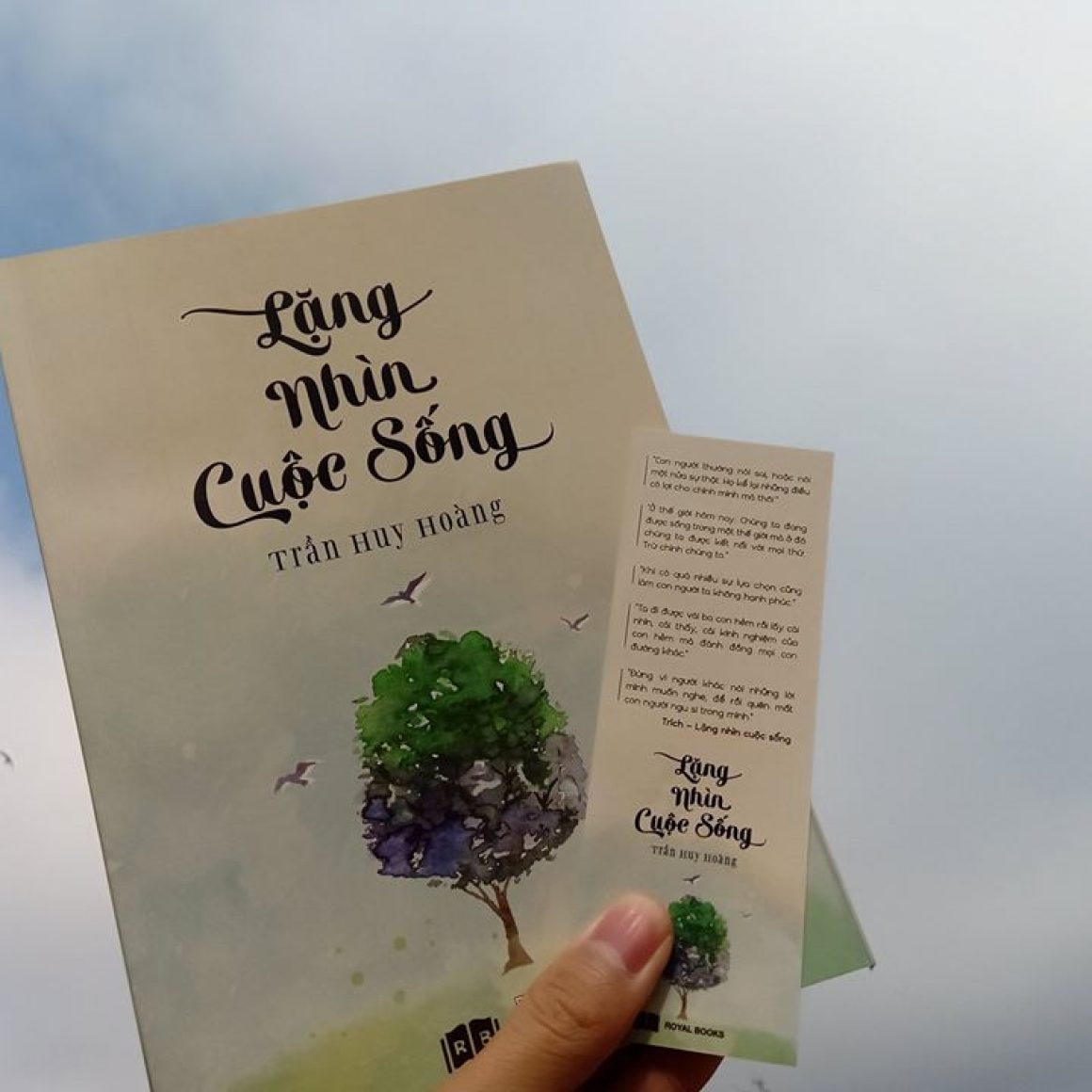 sách lặng nhìn cuộc sóng