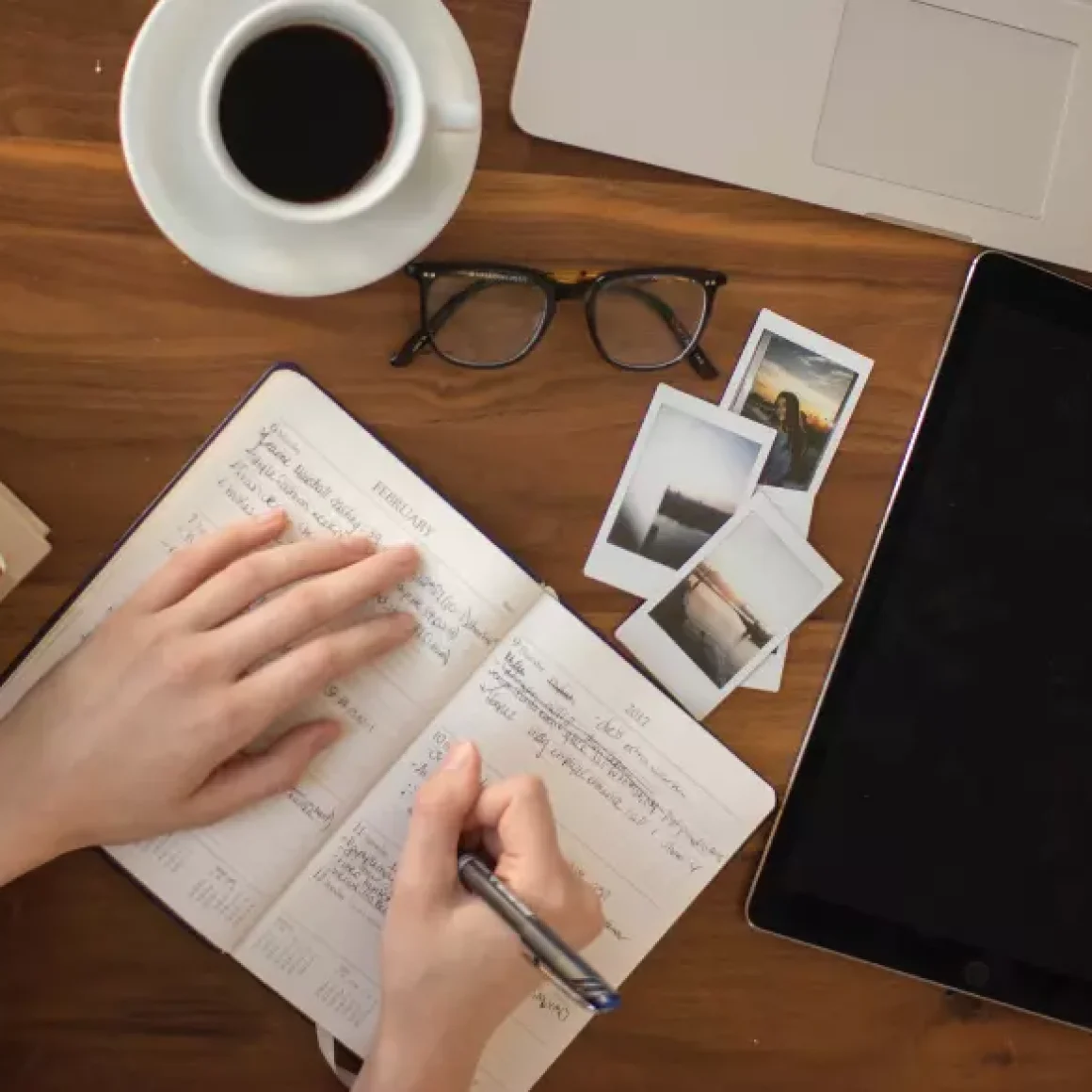 Viet-ebook-kiem-tien-va-tro-nen-noi-tieng-tu-viet-ebook-c